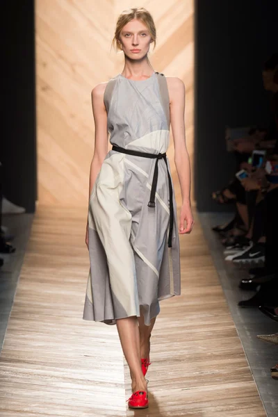 Look 48
